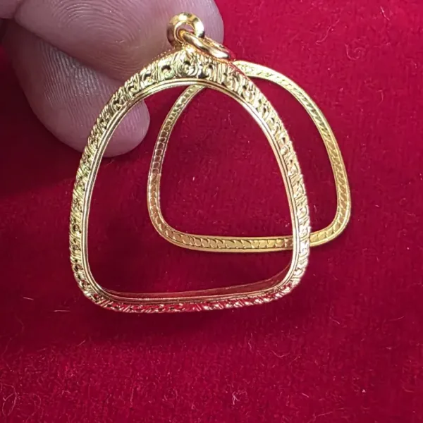 กรอบทองทรงปิดตา ลายแข้งสิงห์ 必达形坑形花金壳 #235 - FB:KC Ooi