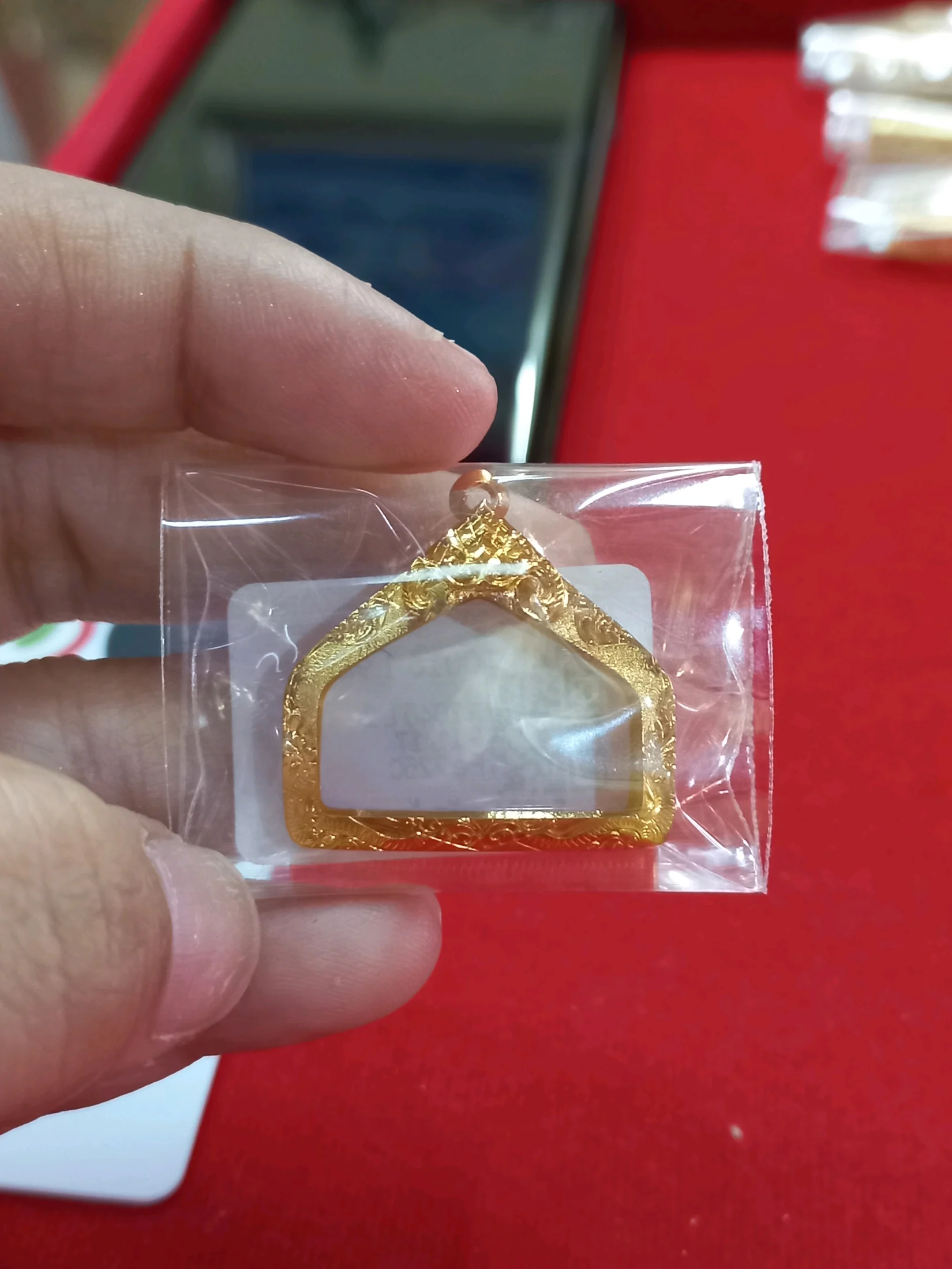 商品图片 ตะกรุดนารายณ์แปลงรูป รุ่นแรก อาจารย์นอง ปลอกกระสุนปืน.22 ปี 2514