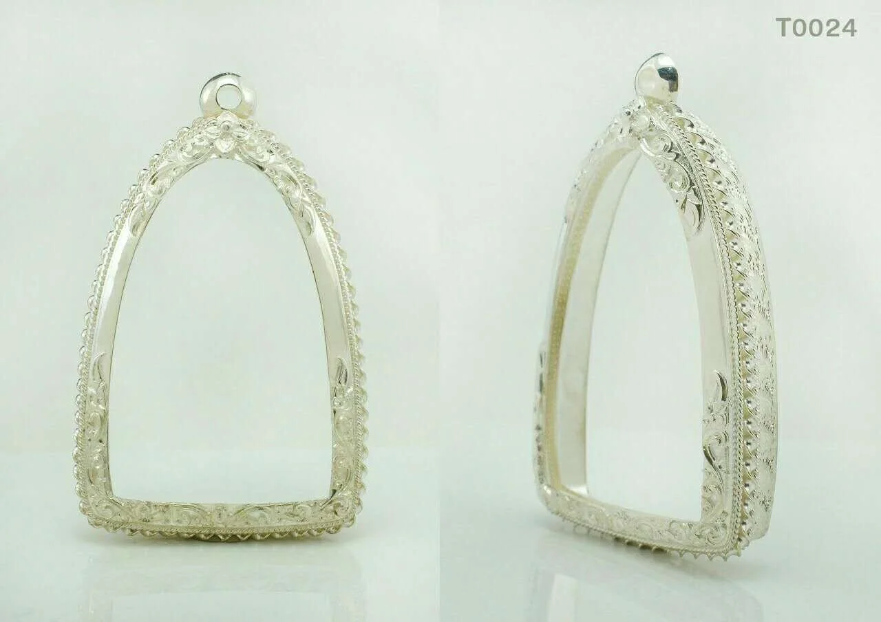 กรอบติดลายเกสรลวดสามชั้นนหน้ามัน