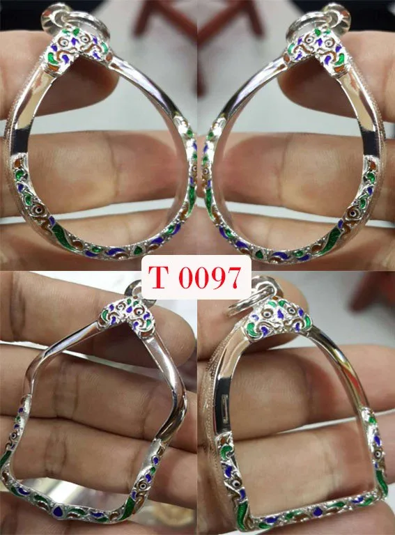 กรอบเงินงานหน้าโองานมือติดซุ้มบนล่างลงยาหลากสีหน้ามันข้างลายไทย - T0097
