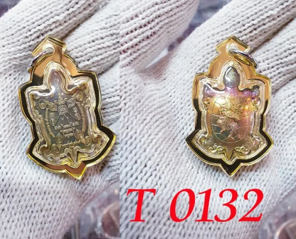 กรอบพลาสติกมิลเลอร์สีทอง - T0132