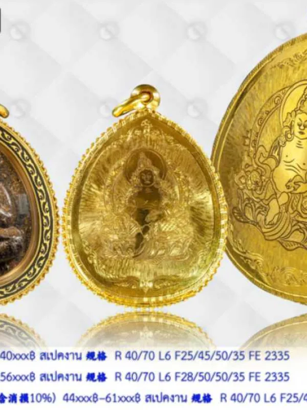ตลับหลังปิดกันน้ำหน้าโอลงยาสีดำลายเถาวัลย์เต็มหน้า ข้างลวดเกลียว3ชั้น หลังแกะรูปละครตามเลือก - T0341