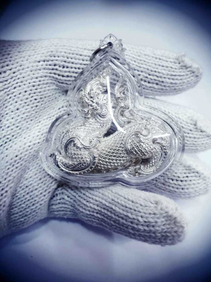 พลาสติกใสใส่ห่วงเกรดใสมาก หูบัวสองชั้นสโลป - HD2 C3D